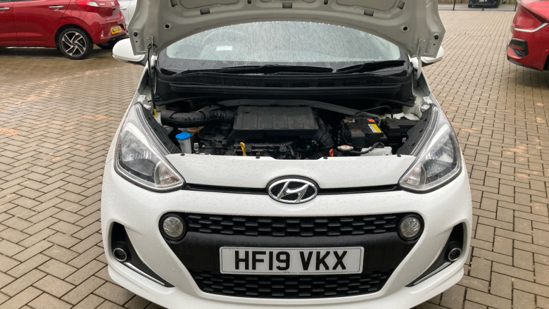 Hyundai i10 1.2 Premium SE 5dr Auto Petrol Hatchback